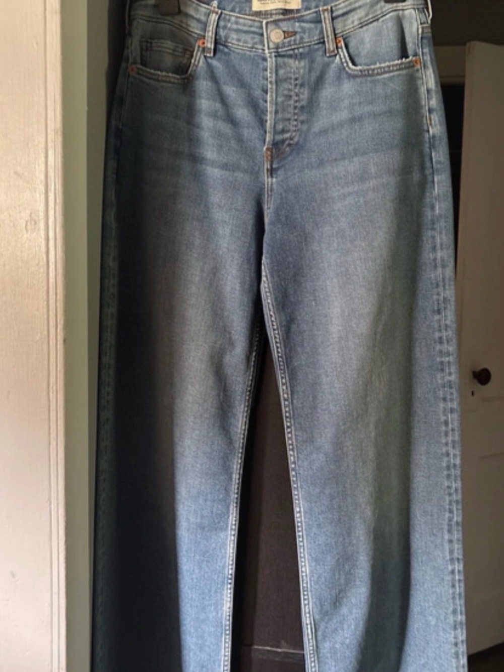 Women's Straight-Leg High-Rise Light Blue Jeans
